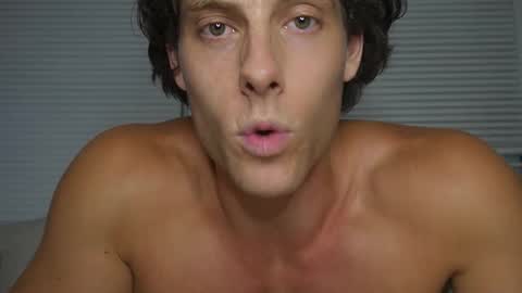 Snapshot of not_alexstone chatting on 09/22/25, 04:14 not_alexstone online show from 09/22/25, 04:14