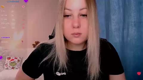 hi glad to chat online show from 03/03/26, 06:30