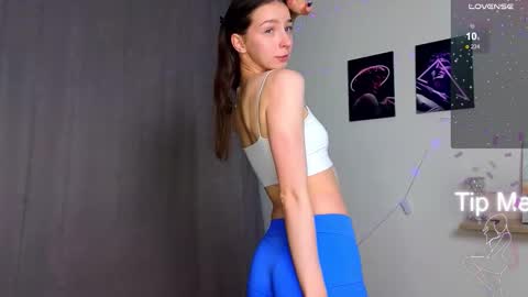 Snapshot of not_yourtoy chatting on 10/16/25, 02:29 Hello My name is Helene NTMU Finger up if u like what u see online show from 10/16/25, 02:29