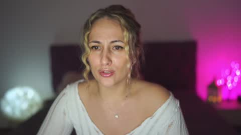 Tina online show from 01/01/25, 11:51