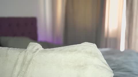 Tina online show from 09/11/25, 10:15