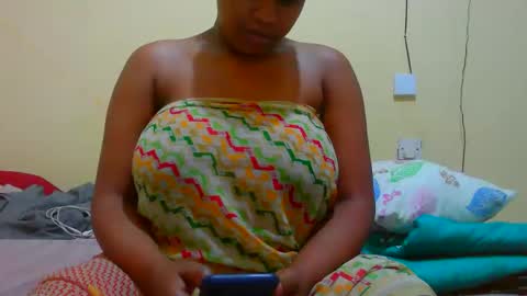 Snapshot of notoy1 chatting on 05/08/26, 04:23 notoy1 online show from 05/08/26, 04:23