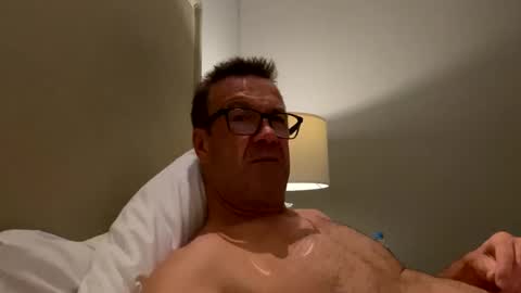 Snapshot of nottsaust chatting on 02/27/25, 03:59 Nottsaust online show from 02/27/25, 03:59