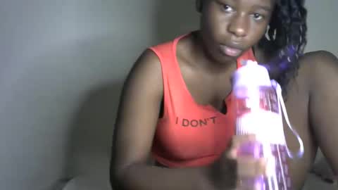 novaah online show from 11/07/25, 09:37