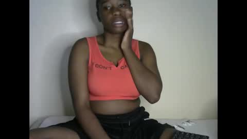 novaah online show from 04/09/26, 02:00