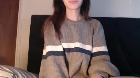 Snapshot of novafrey chatting on 12/06/24, 09:57 Olivia online show from 12/06/24, 09:57