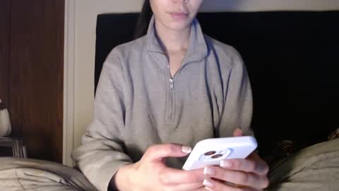 Snapshot of novafrey chatting on 12/30/24, 05:26 Olivia online show from 12/30/24, 05:26