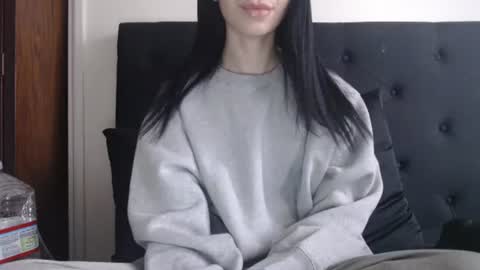 Olivia online show from 11/09/25, 08:18