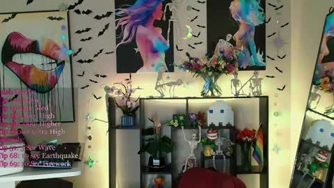 Nova Harper online show from 10/01/25, 09:10