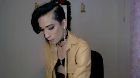 Nova...  online show from 12/04/25, 11:02