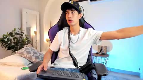 Nova online show from 02/11/25, 04:44