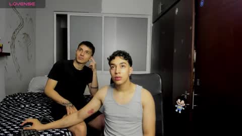 Snapshot of noxx_stark chatting on 09/15/25, 12:32 Noxx online show from 09/15/25, 12:32