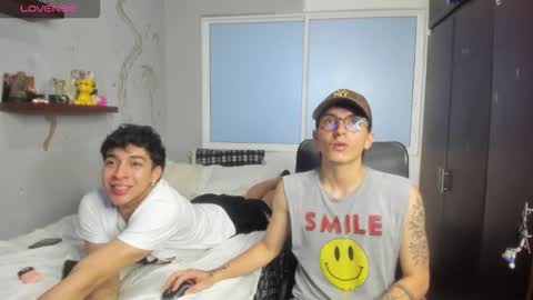 Snapshot of noxx_stark chatting on 10/18/25, 01:08 Noxx online show from 10/18/25, 01:08