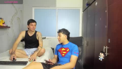 Snapshot of noxx_stark chatting on 10/26/25, 12:27 Noxx online show from 10/26/25, 12:27