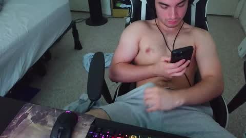 Snapshot of nsfwlogan50 chatting on 05/27/26, 05:54 nsfwlogan50 online show from 05/27/26, 05:54