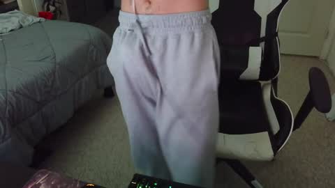 Snapshot of nsfwlogan50 chatting on 05/28/26, 04:26 nsfwlogan50 online show from 05/28/26, 04:26