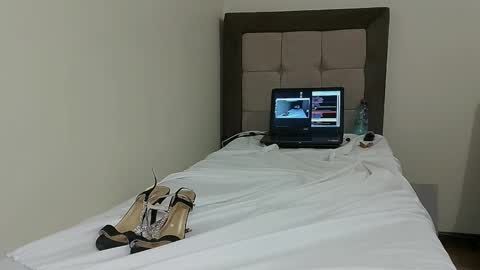 Snapshot of nudefucker69 chatting on 09/16/25, 02:12 nude fucker 69 online show from 09/16/25, 02:12