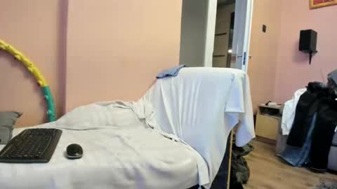 Snapshot of nudejack75 chatting on 09/21/25, 08:21 nudejack75 online show from 09/21/25, 08:21