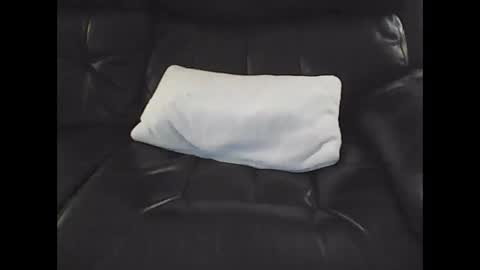 Snapshot of nudestud887 chatting on 01/16/25, 04:17 nudestud887 online show from 01/16/25, 04:17