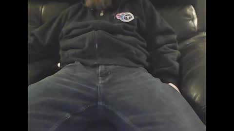 Snapshot of nudestud887 chatting on 01/21/25, 01:18 nudestud887 online show from 01/21/25, 01:18