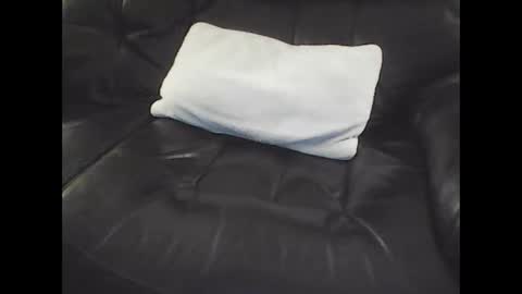 Snapshot of nudestud887 chatting on 01/28/25, 04:29 nudestud887 online show from 01/28/25, 04:29