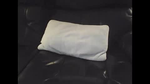 Snapshot of nudestud887 chatting on 02/10/25, 05:36 nudestud887 online show from 02/10/25, 05:36