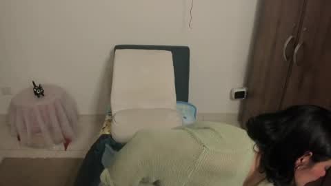 nuit_rose online show from 05/20/26, 02:07