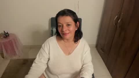 nuit_rose online show from 07/06/26, 04:31