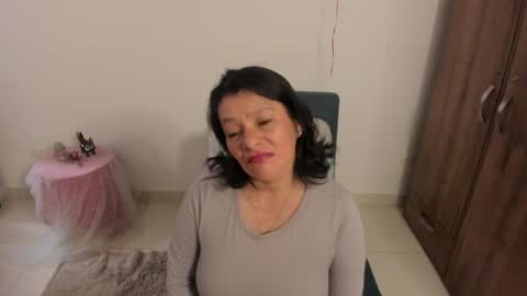 nuit_rose online show from 07/15/26, 11:48