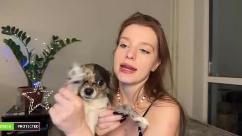 Snapshot of nura_foxx chatting on 01/11/25, 12:22 nura_foxx online show from 01/11/25, 12:22