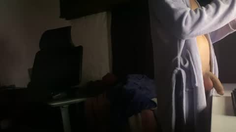 Snapshot of nuria__ chatting on 08/03/26, 04:33 nuria__ online show from 08/03/26, 04:33
