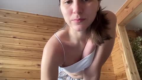 Ema online show from 09/25/25, 02:26