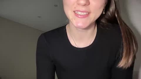 Ema online show from 02/05/26, 03:49