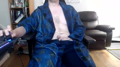 nursefan online show from 09/28/25, 08:31