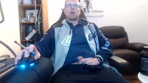 nursefan online show from 10/09/25, 07:23