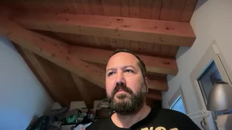 Nutelloso online show from 11/25/25, 08:25