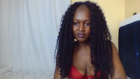 Snapshot of nutgal_ chatting on 10/31/25, 07:48 nutgal online show from 10/31/25, 07:48