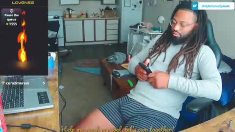Snapshot of nuttyxmusk chatting on 06/04/26, 07:20 Check the links online show from 06/04/26, 07:20
