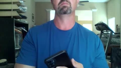 nvrenuff1979 online show from 04/21/26, 06:55