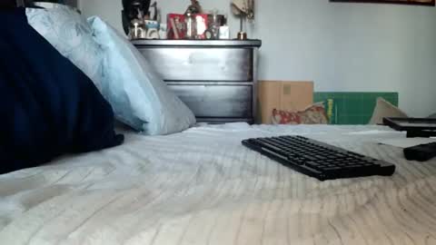 KN online show from 02/02/25, 10:39