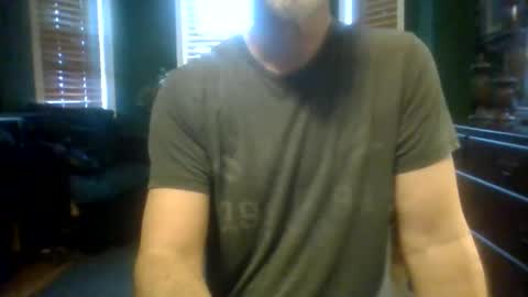 Snapshot of nyc1323 chatting on 02/19/26, 01:18 nyc1323 online show from 02/19/26, 01:18