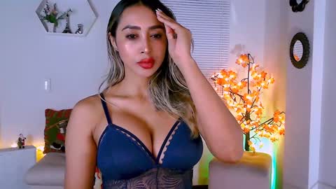 Nycole online show from 12/21/24, 11:34