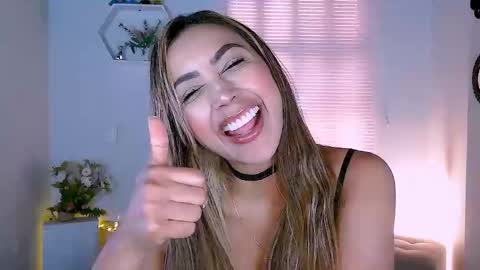 Nycole online show from 03/06/25, 02:29