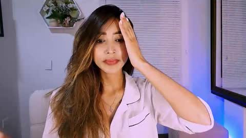 Nycole online show from 03/22/26, 02:26