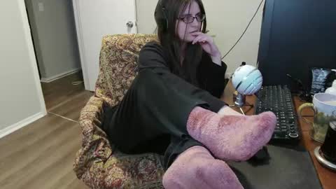 Snapshot of nyctophilic chatting on 10/21/25, 03:29 Nyctophilic online show from 10/21/25, 03:29