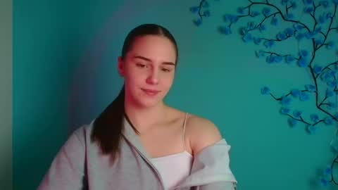 Nykara online show from 04/12/26, 05:23
