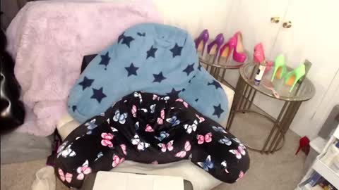 Snapshot of nylonbreanna chatting on 01/13/25, 01:34 Breanna Rae online show from 01/13/25, 01:34