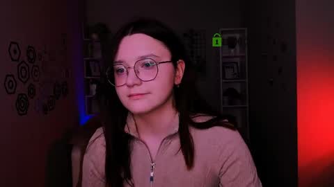 Snapshot of nymiraa chatting on 05/03/26, 01:17 Mira online show from 05/03/26, 01:17