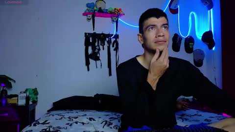 David and Steven Independents online show from 02/11/25, 01:41