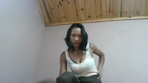 Snapshot of nympholinha chatting on 02/17/25, 03:58 nympholinha online show from 02/17/25, 03:58